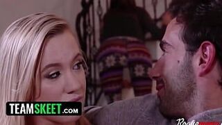 Мачеха-милфа против подруги-тинки? - Я хочу оба - порно видео