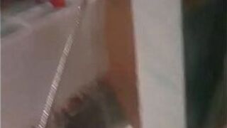 Домашнее видео двух горячих девушек, трахающихся, как будто следующего дня не будет - порно видео