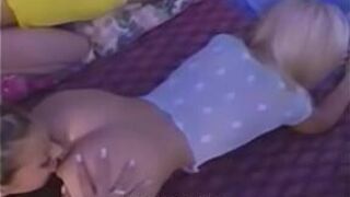 Колледж девочки женское общество - порно видео