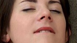 Волосатая киска александры - порно видео