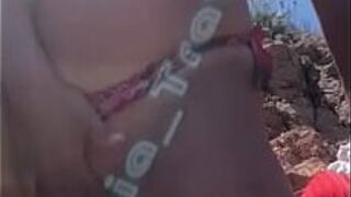 Горячо на нудистском пляже - порно видео