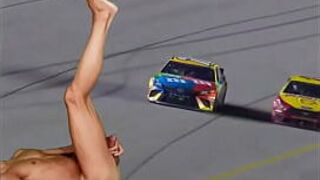 Петух наскар - порно видео