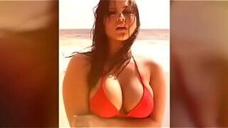 Горячий и обнаженный солнечный Леон жестко трахает ее - порно видео