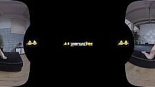 Обнаженные любящие мочу лесбиянки трахаются с дилдо - Виртуальное Порно - порно видео