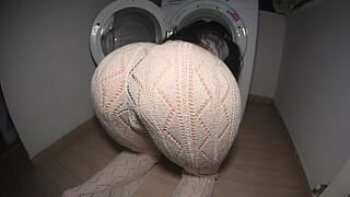 Сводная сестра соблазнила меня своей круглой задницей. Мой большой член наполнил ее сочную дыру - порно видео