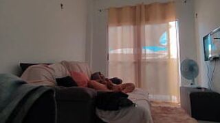 Я приехал неожиданно и сделал это - порно видео