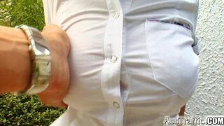 Трафик в заднице, сексуальную стеклянную девушку трахнули как шлюху прямо в задницу - порно видео