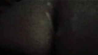 Показываю свою задницу, покрытую спермой - порно видео